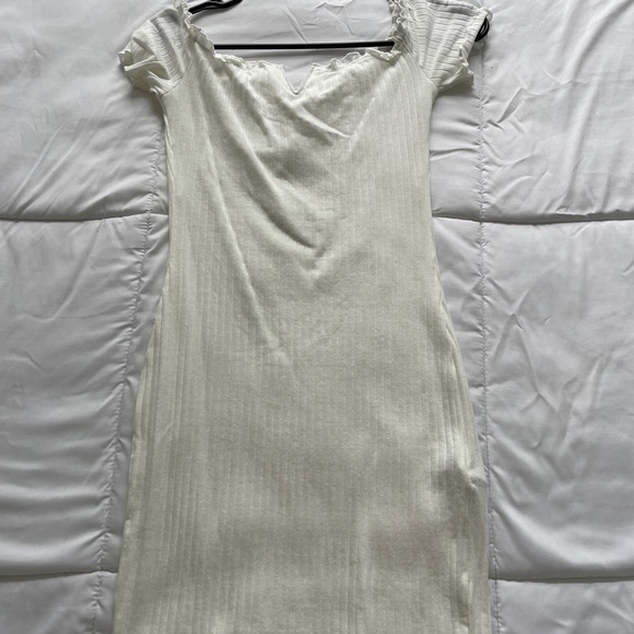 White off the shoulder mini dress - Picture 1 of 2
